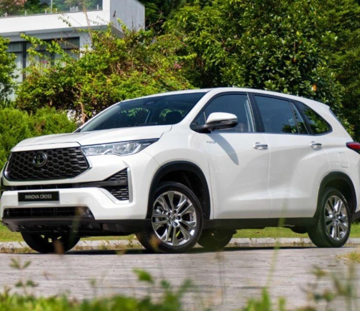 Innova Cross Hydrid