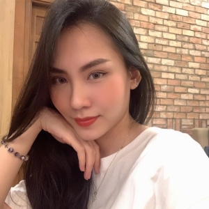 Chị Hồng