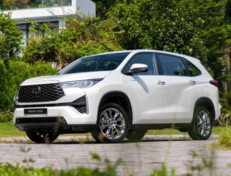 Innova Cross Hydrid